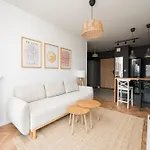 Hemara Modern By Bookinghost Daire *